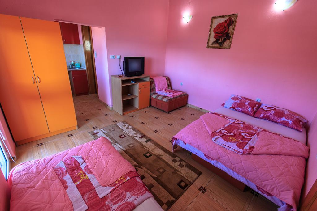 Apartments Vitic Sutomore Zimmer foto