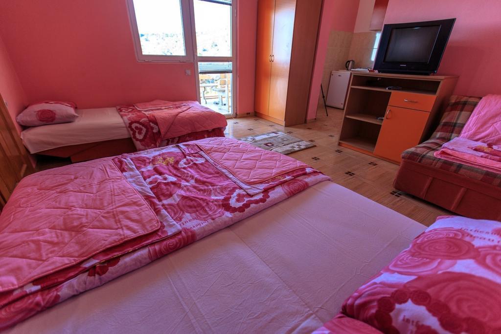 Apartments Vitic Sutomore Zimmer foto