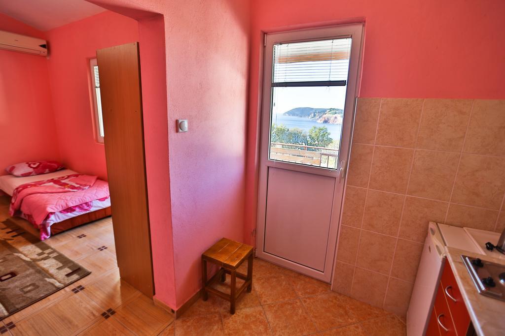 Apartments Vitic Sutomore Zimmer foto