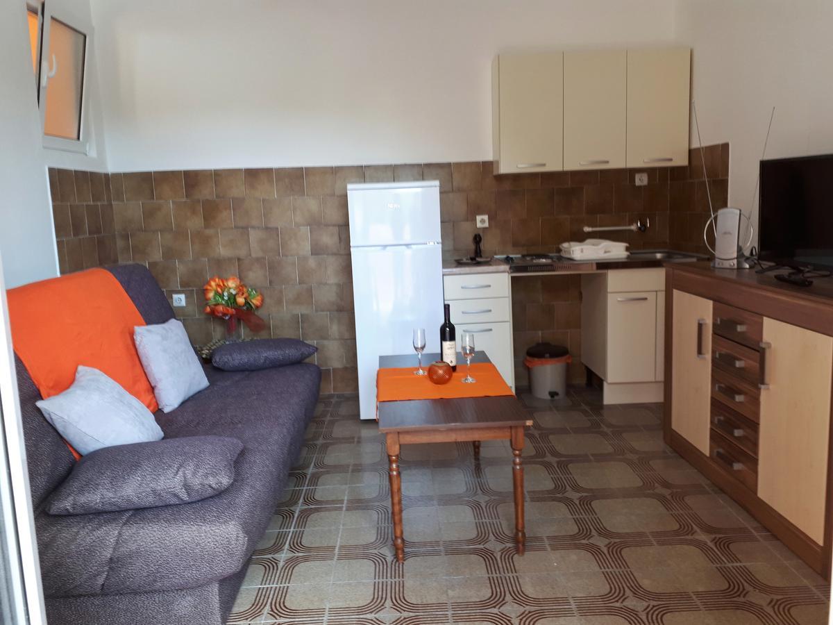 Apartments Vitic Sutomore Exterior foto